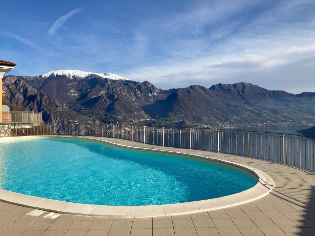 Appartamento Grande Terrazza Vista Lago Parzanica Kültér fotó
